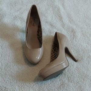Nude heels